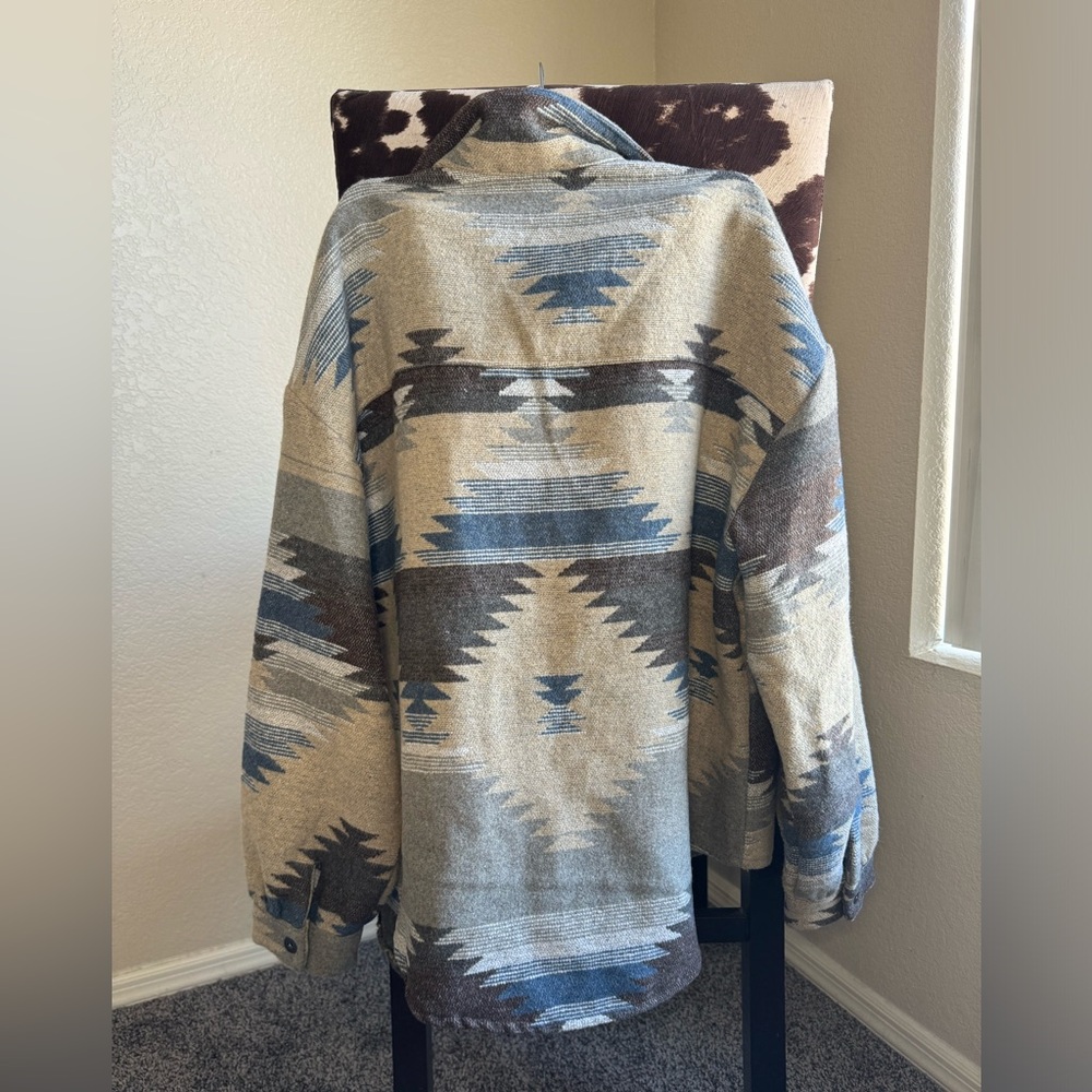Aztec button up shacket - Picture 2 of 2